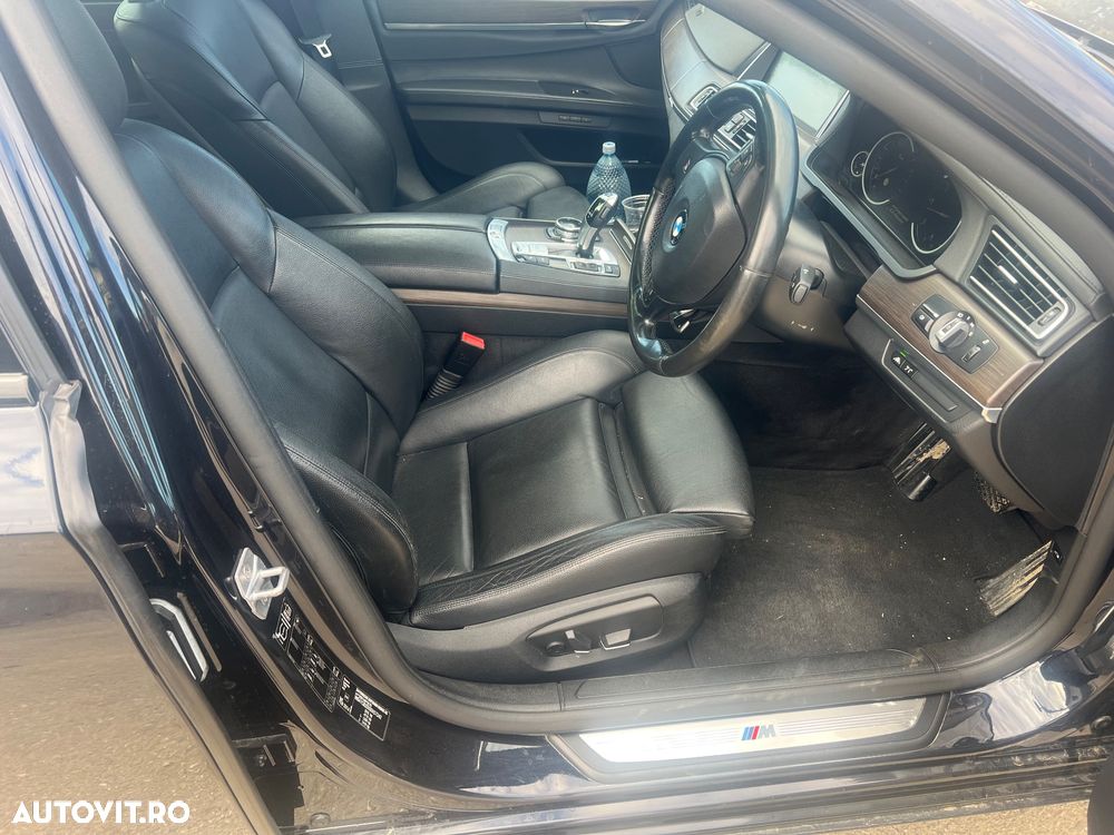 Dezmembrez BMW 740d 313 cp Facelift Mpachet - 8