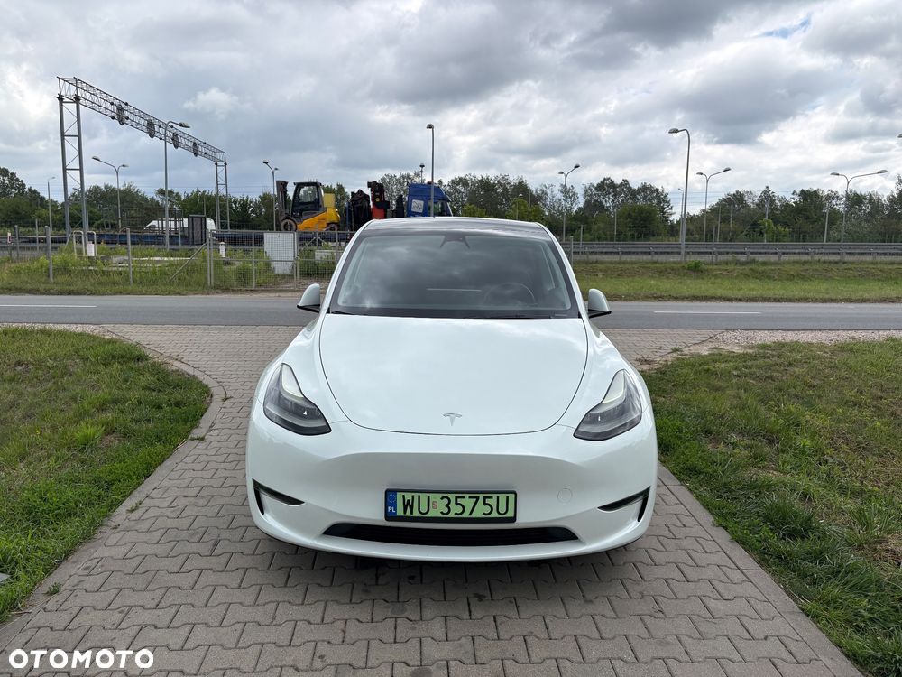 Tesla Model Y Performance AWD - 3