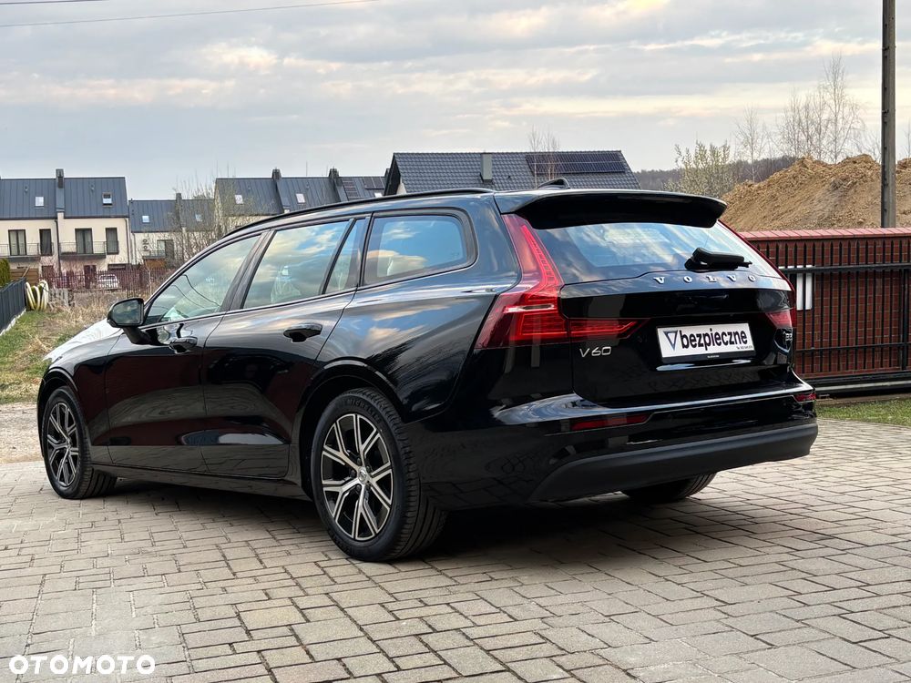 Volvo V60 B3 B Essential - 9