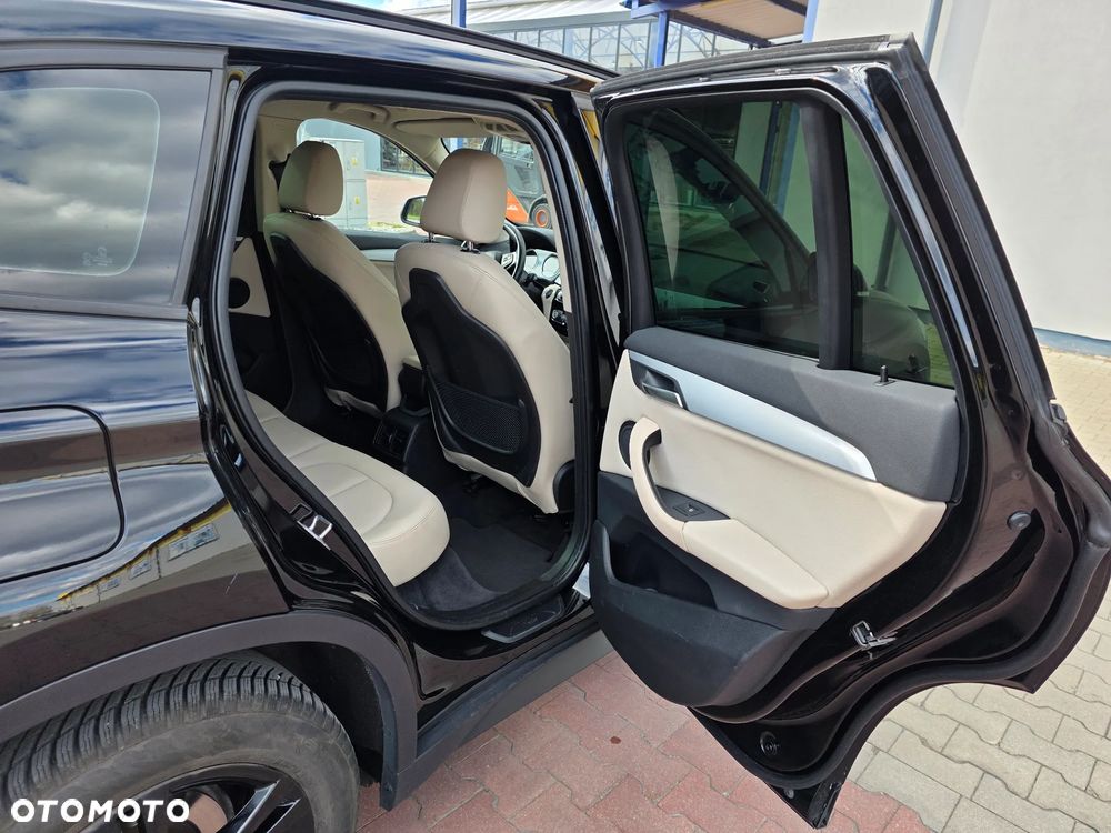 BMW X1 - 15