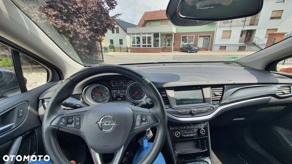 Opel Astra - 16