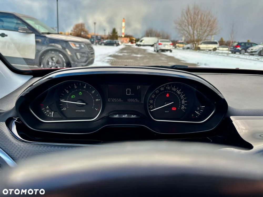 Peugeot 2008 1.2 Pure Tech Active S&S EAT6 - 4