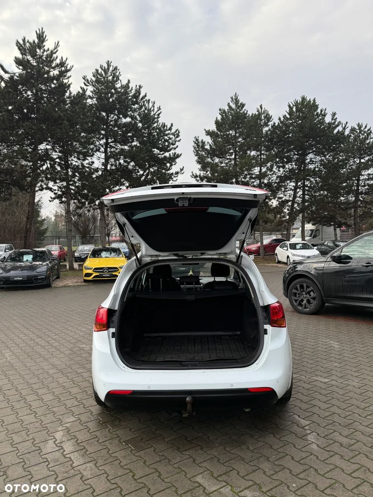 Kia Ceed 1.6 CRDi M - 10