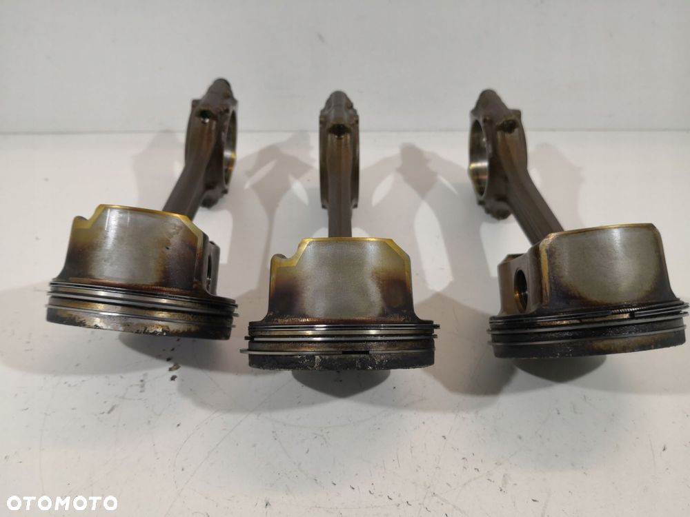 tłok z korbowodem audi a4 b6 2.0fsi alt 06ba bhs - 3