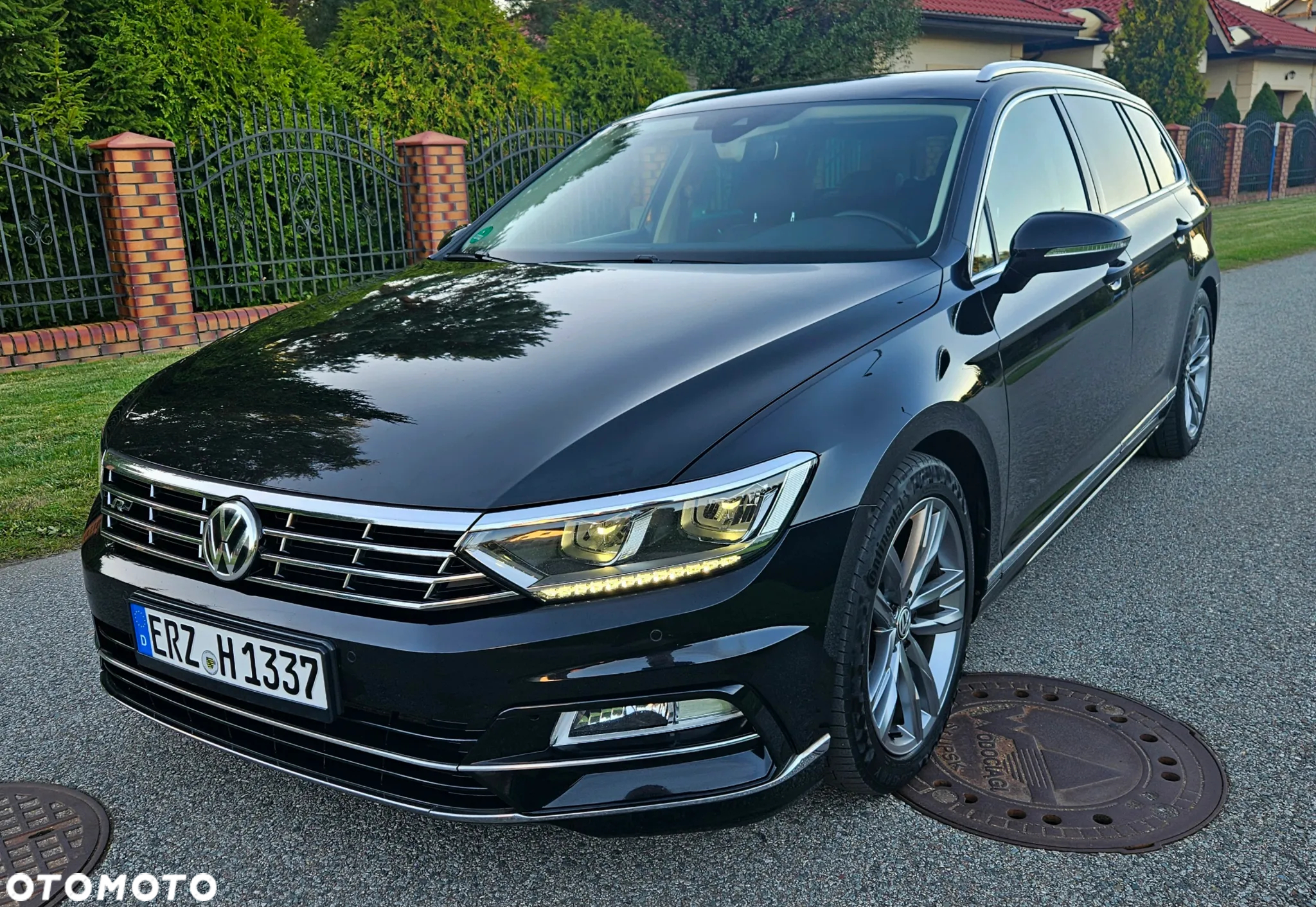 Volkswagen Passat Variant 2.0 TDI SCR DSG Highline - 2