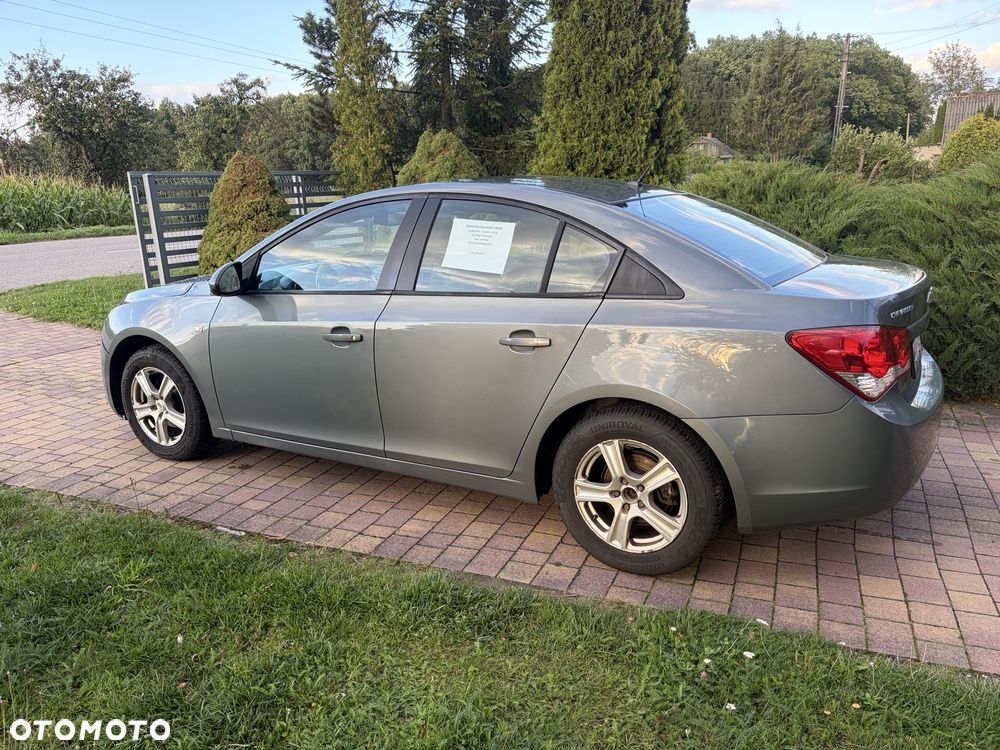 Chevrolet Cruze - 6