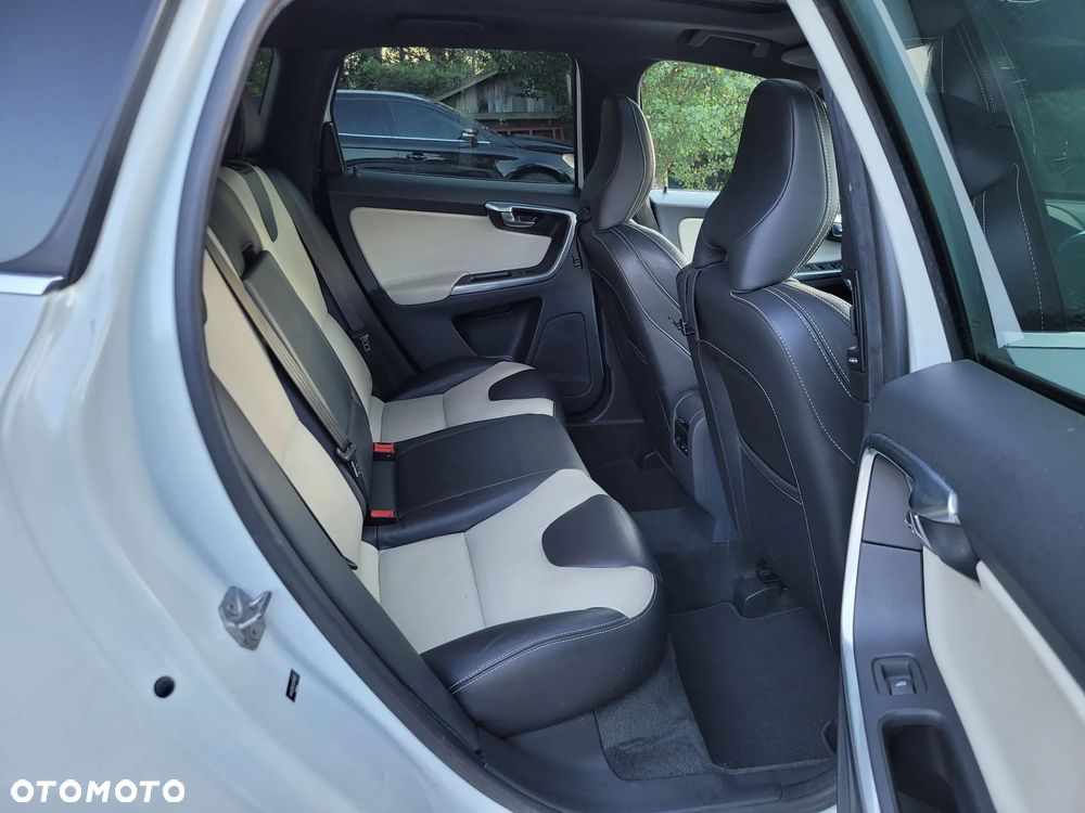 Volvo XC 60 T5 AWD Summum - 13