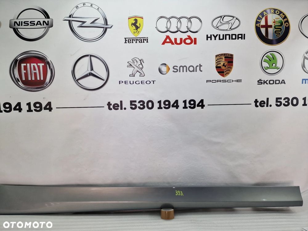 BMW E90 / E91 05- ŁADNA PRAWA LISTWA PROGOWA / NAKŁADKA PROGU , NR 5171-7062298 / 7062298 , NR AUKCJI PR393 - 1