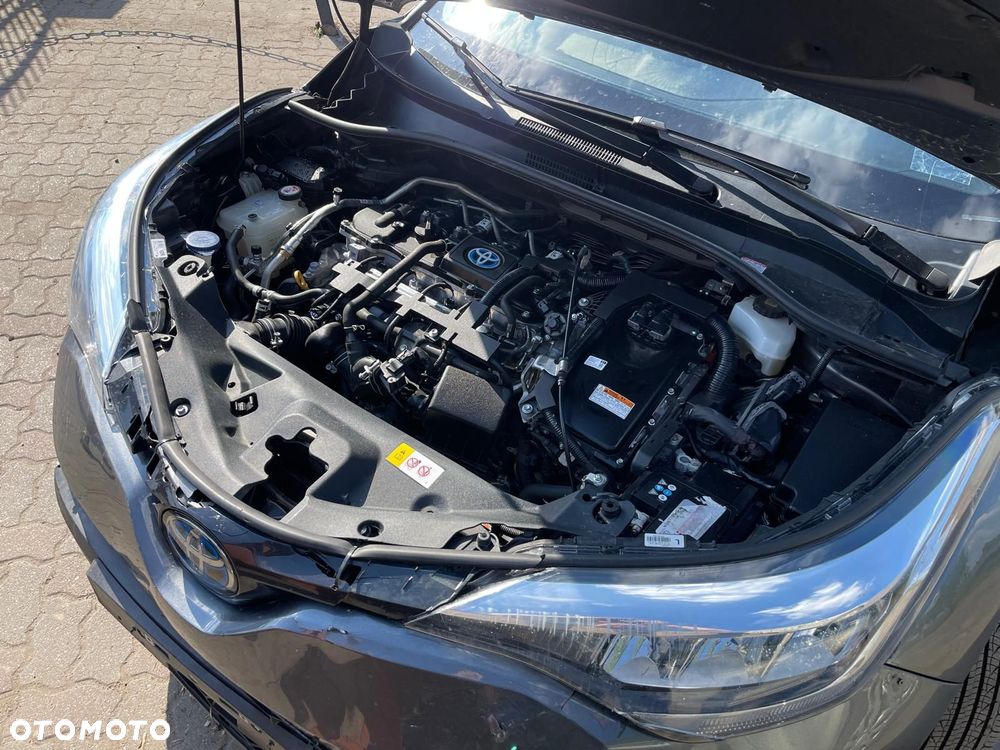 Toyota C-HR 1.8 Hybrid Neon Lime powered by JBL - 31