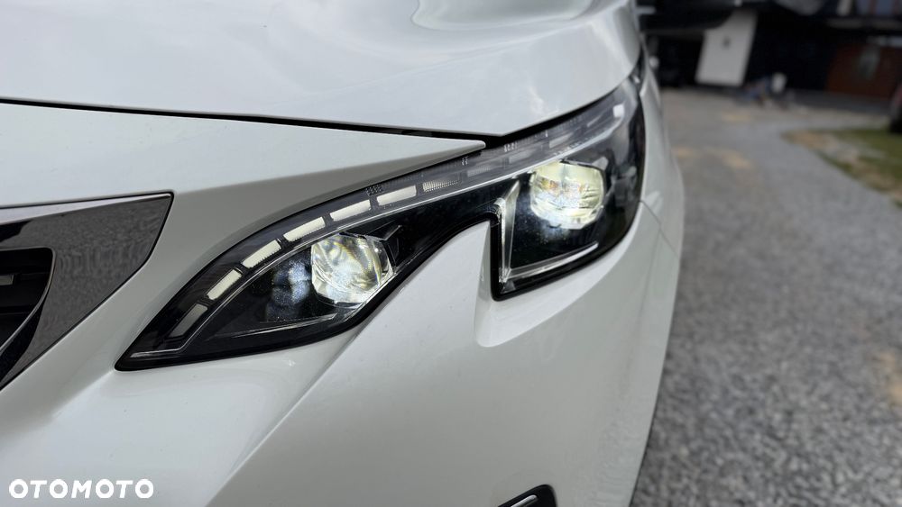 Peugeot 5008 1.6 BlueHDi Style 7os - 17