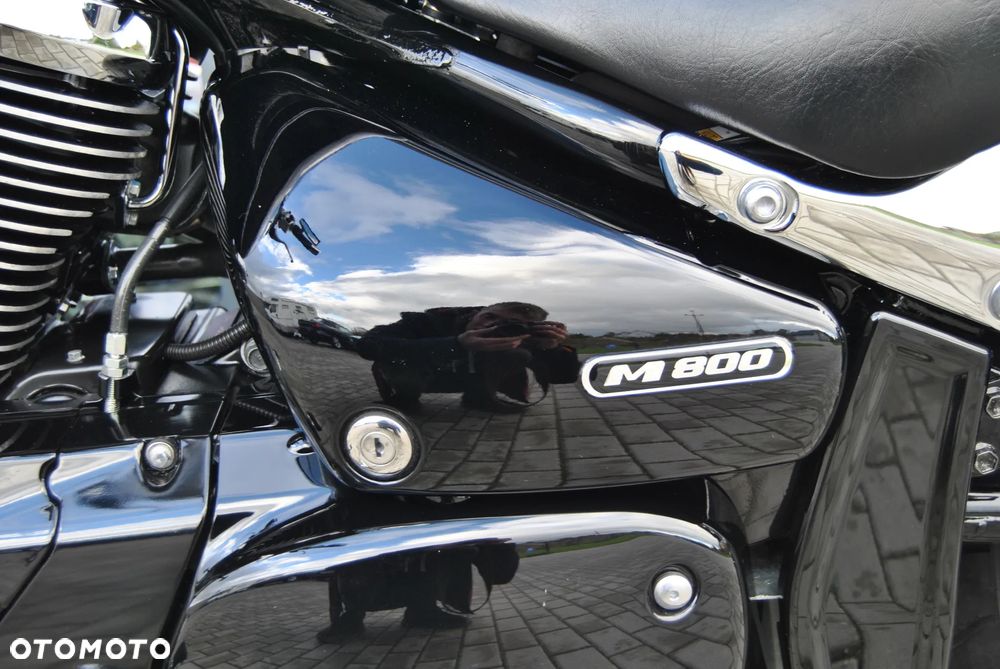 Suzuki Intruder - 28