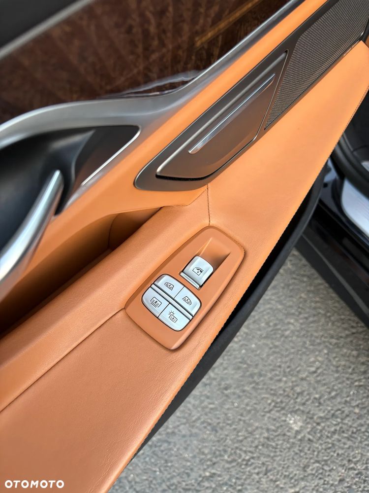 BMW Seria 7 740Li - 12