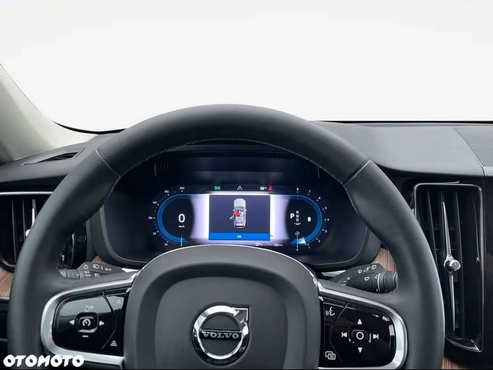 Volvo XC 60 B4 B Plus Dark - 13