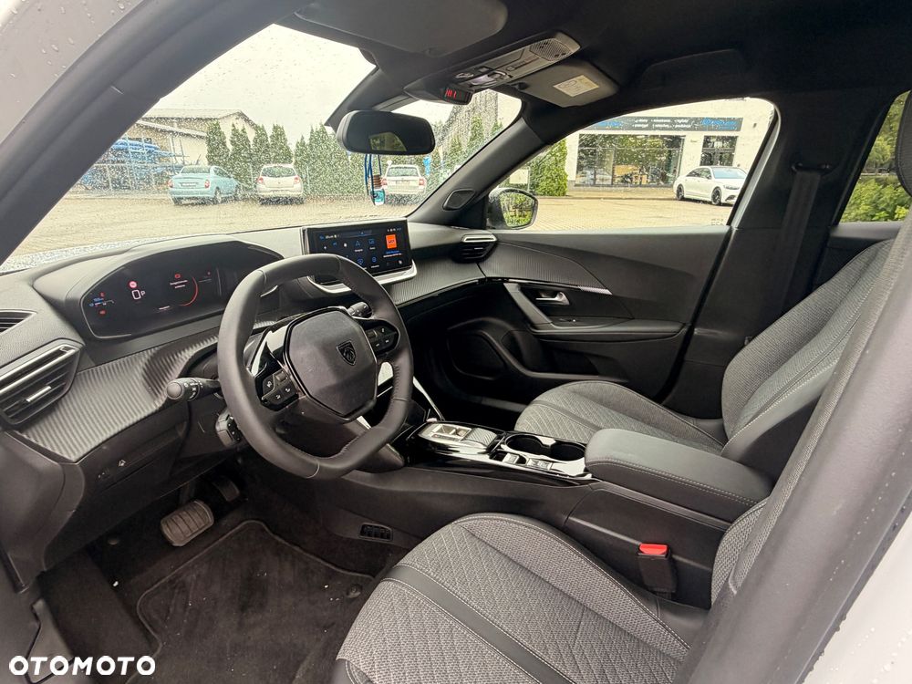 Peugeot 2008 Hybrid 136 e-DSC GT - 20