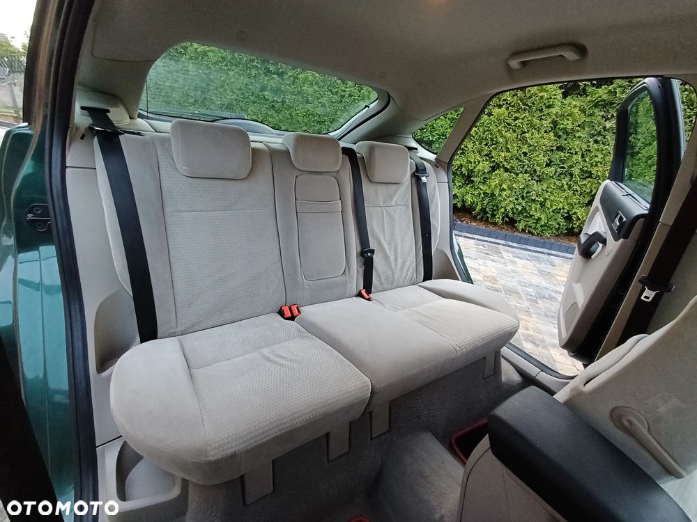 Ford Focus 1.6 Ti-VCT Ghia - 20