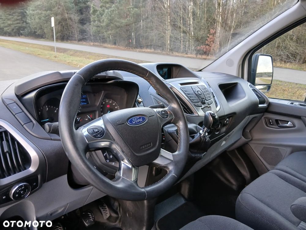 Ford TRANSIT CUSTOM - 33