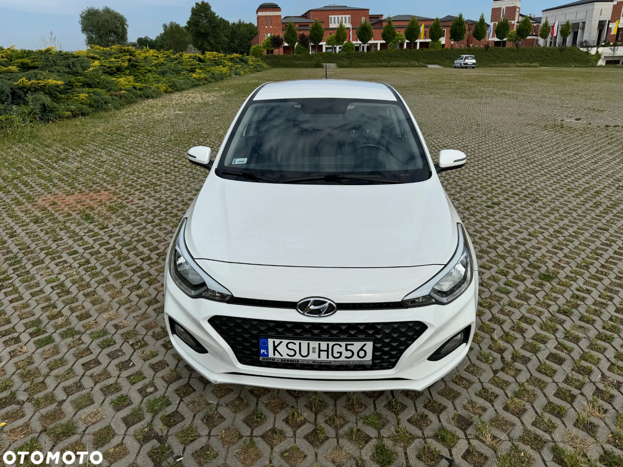 Hyundai i20 - 12