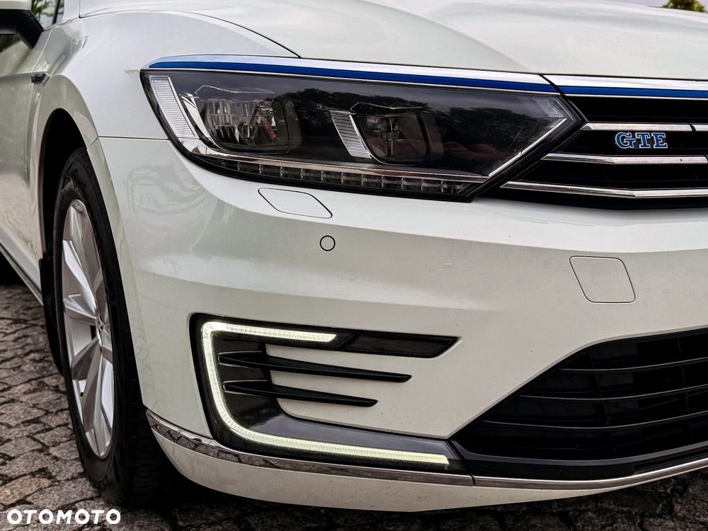 Volkswagen Passat - 35