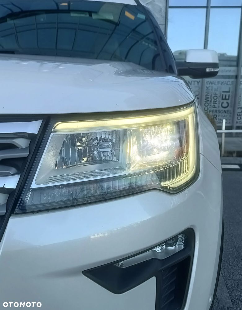 Ford Explorer - 20