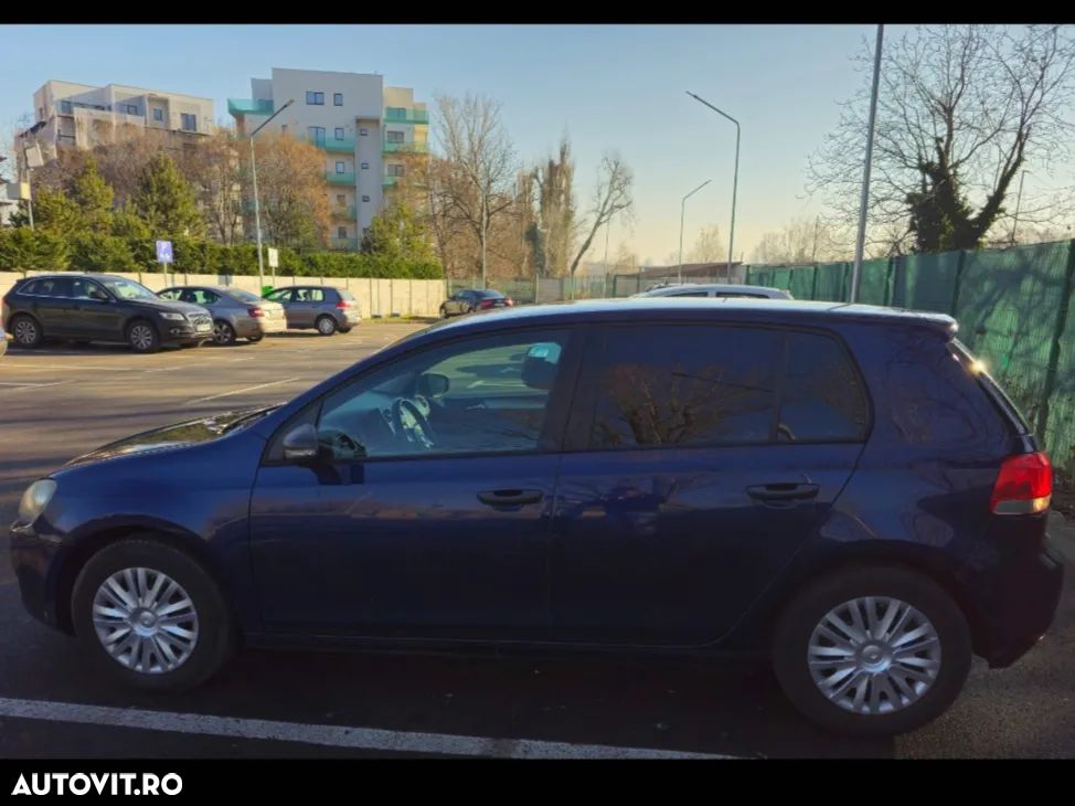 Volkswagen Golf - 2