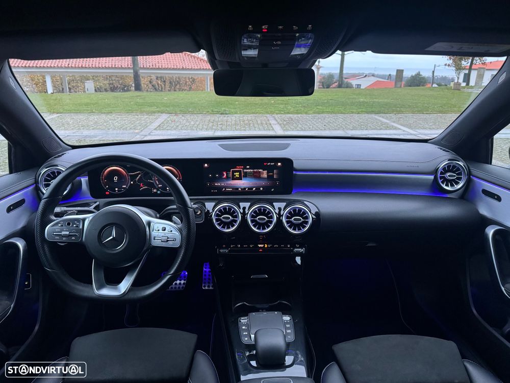 Mercedes-Benz A 250 e AMG Line - 16