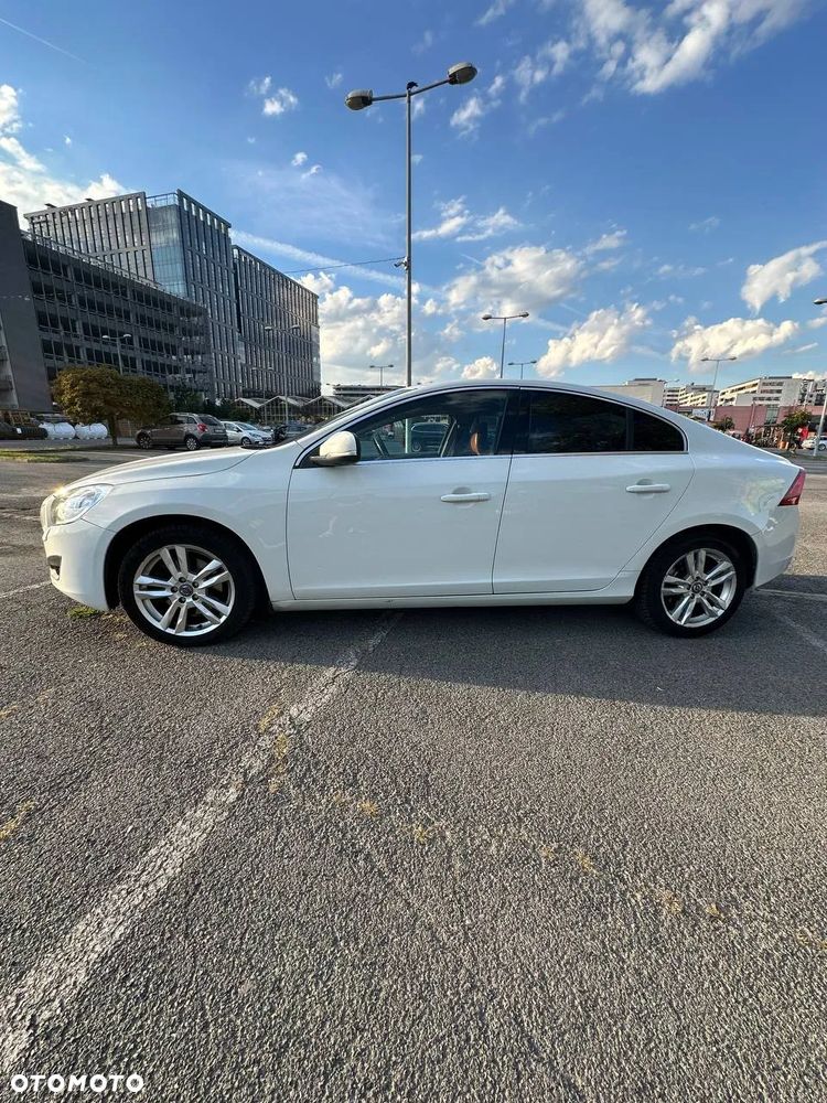 Volvo S60 D3 Summum - 7
