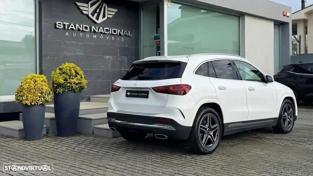 Mercedes-Benz GLA 180 d AMG Line - 8