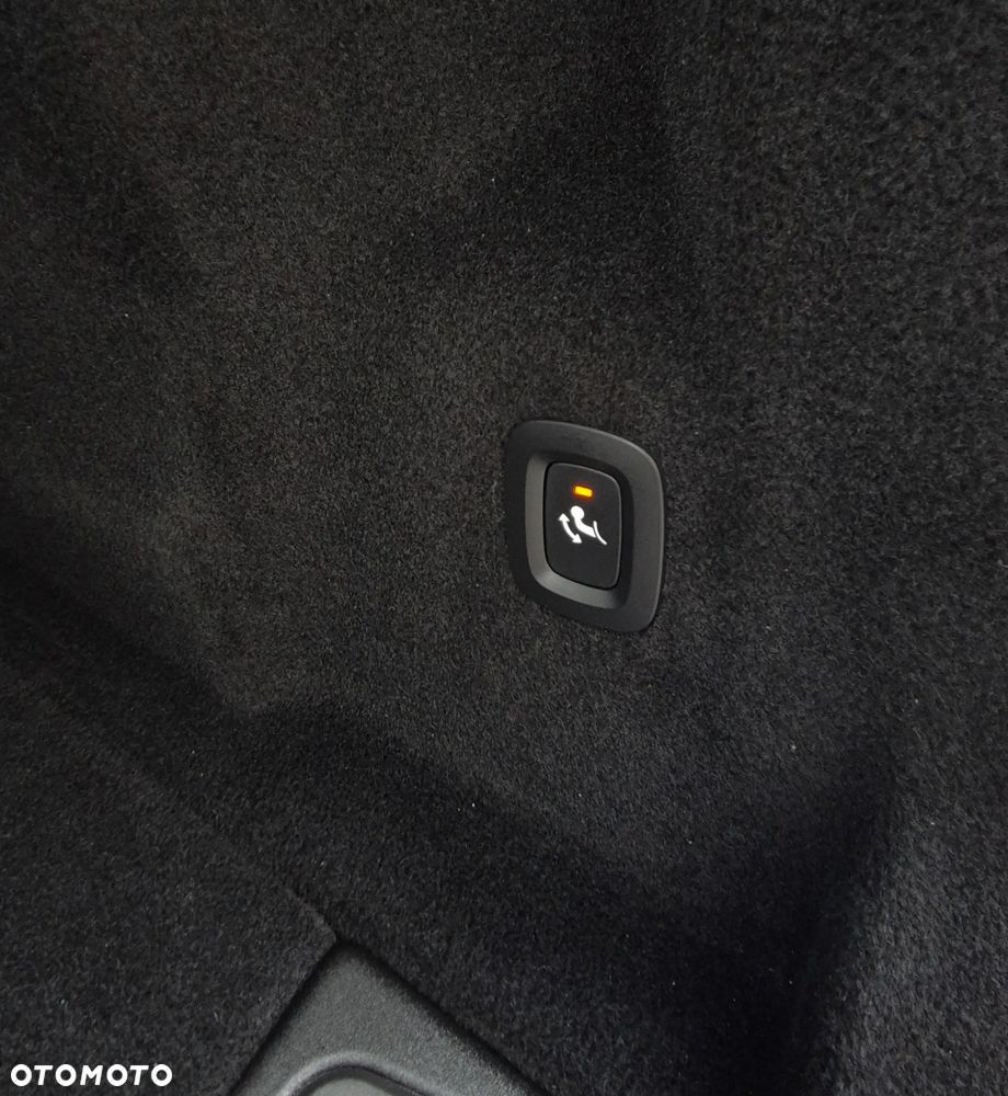 Volvo XC 60 D4 Geartronic RDesign - 30