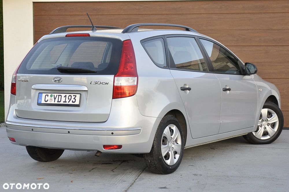 Hyundai i30 i30cw 1.4 blue Classic - 17