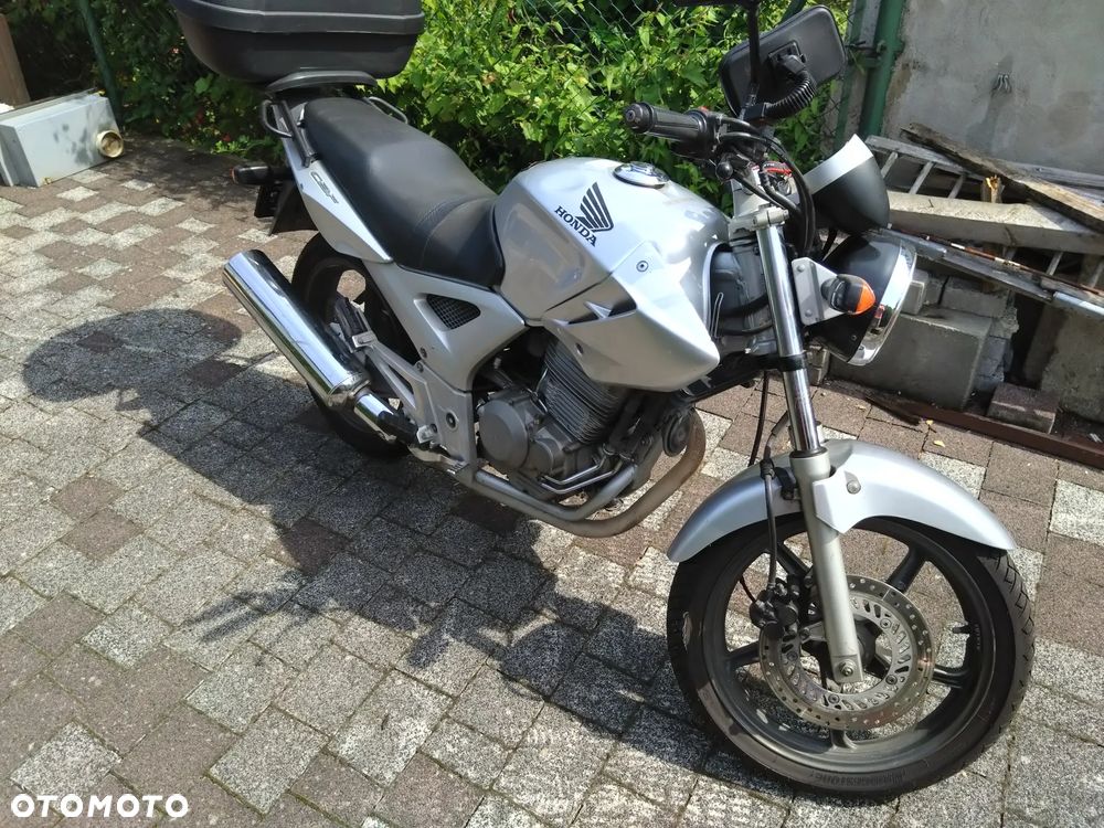 Honda CBF - 7
