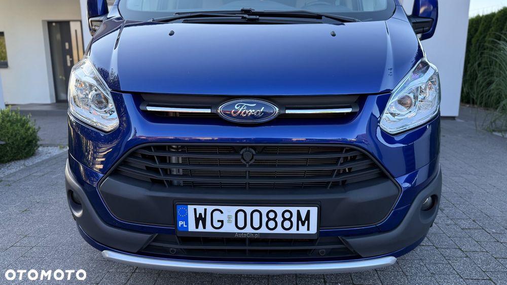 Ford Tourneo Custom - 12