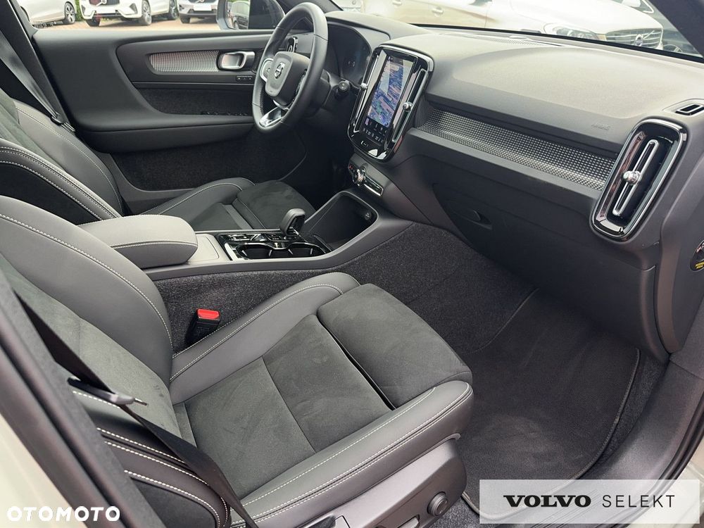 Volvo XC 40 B4 Ultra Dark - 21