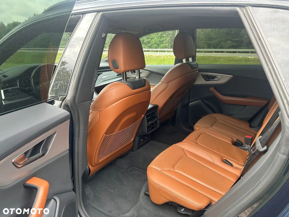 Audi Q8 55 TFSI mHEV Quattro Tiptronic - 16