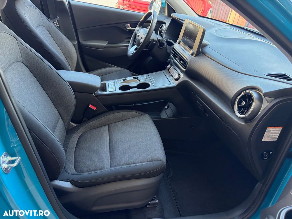 Hyundai KONA Select - 27