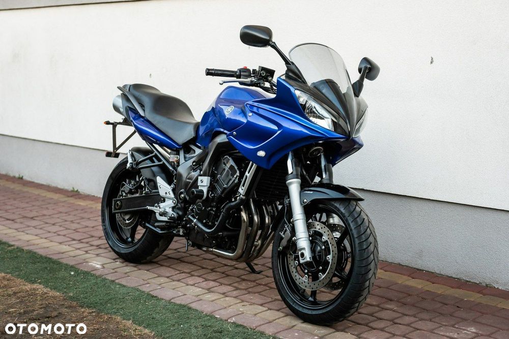 Yamaha FZ - 2