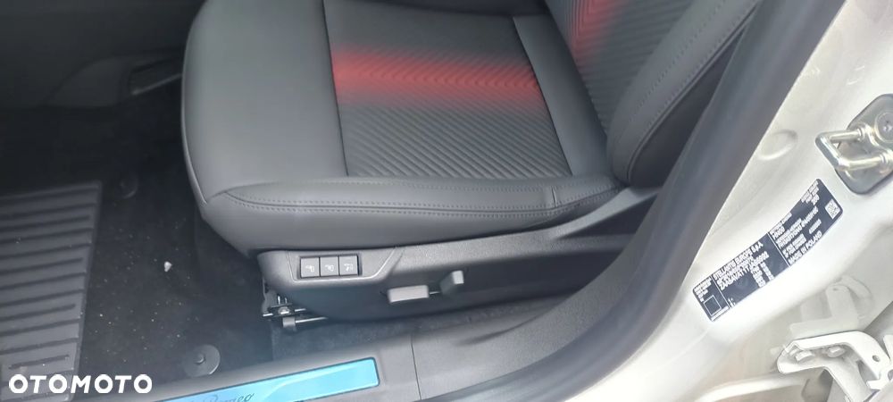 Alfa Romeo Junior 1.2 mHEV Ti eDCT - 9