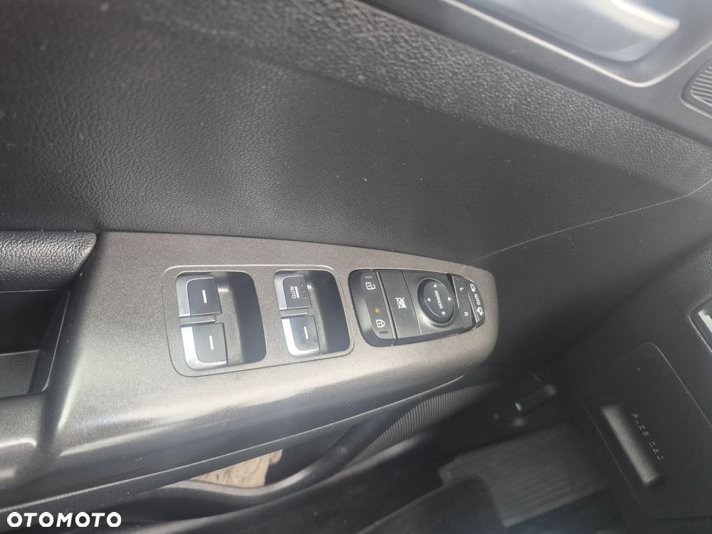 Kia Sportage 1.6 GDI 2WD Vision - 13