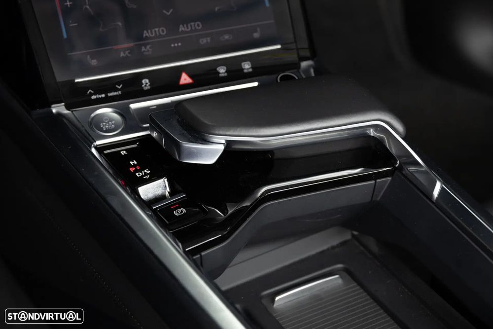 Audi e-tron 50 quattro Advanced - 12