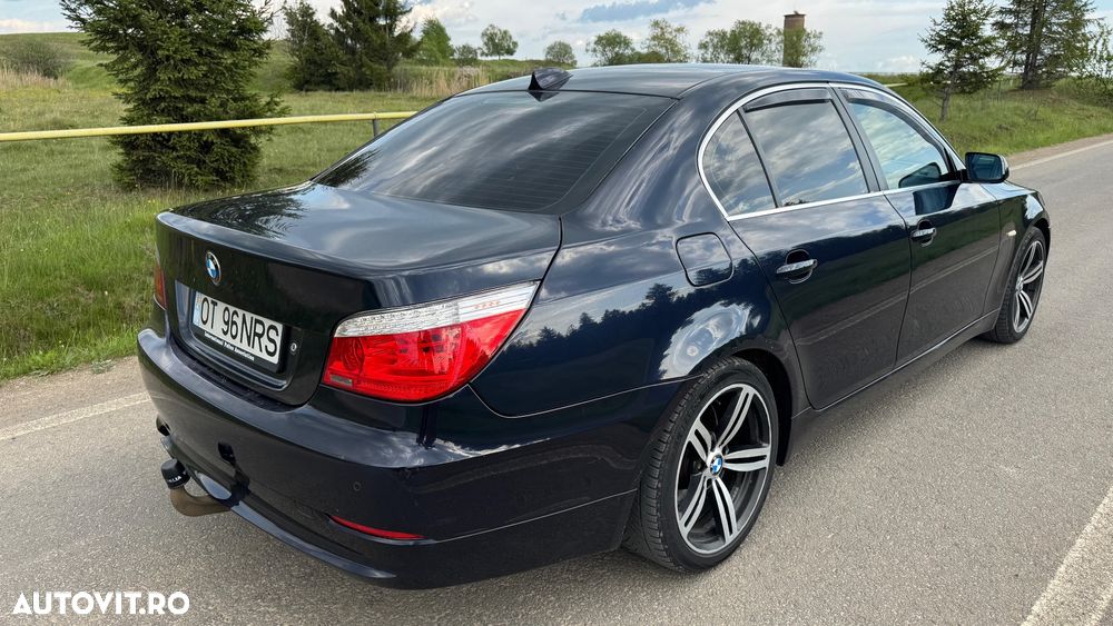 BMW Seria 5 520d - 5