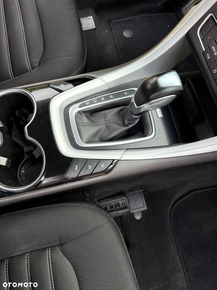 Ford Mondeo 2.0 TDCi Ambiente PowerShift - 6