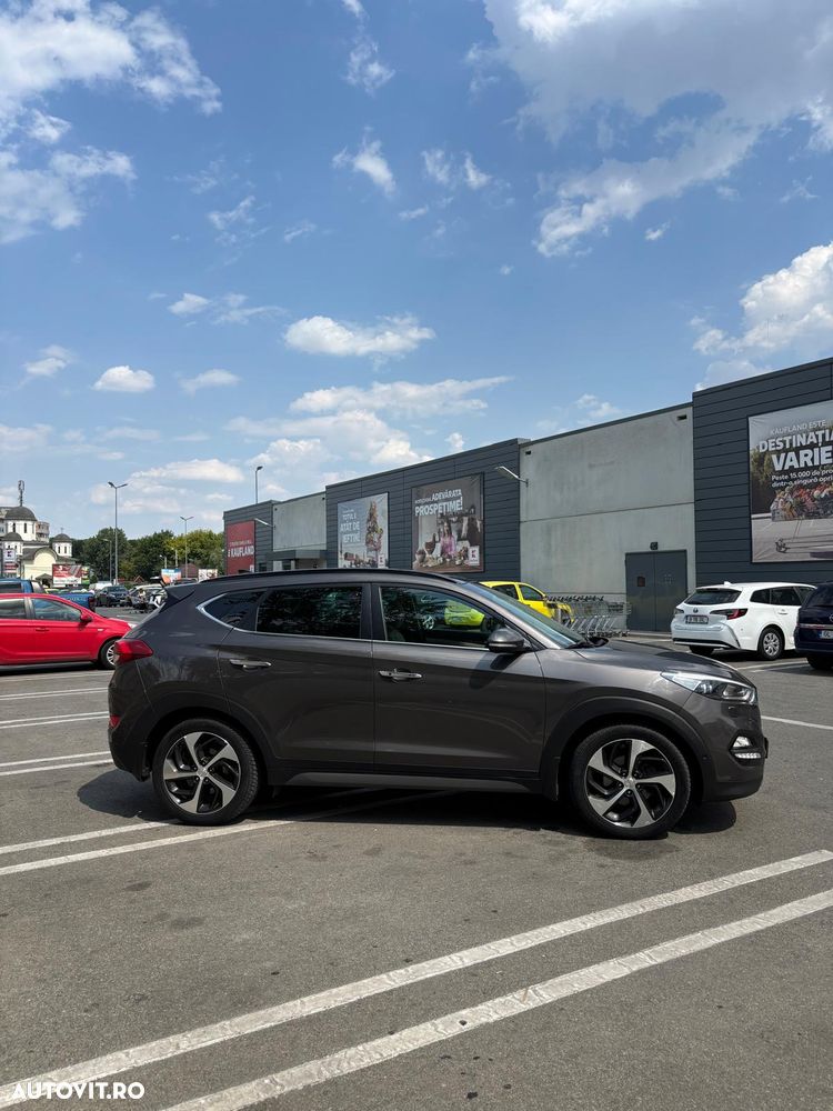 Hyundai Tucson 2.0 CRDI 4WD 6AT Style - 3