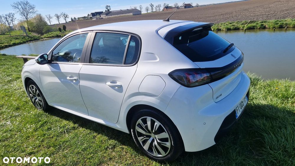 Peugeot 208 PureTech 75 Allure - 19