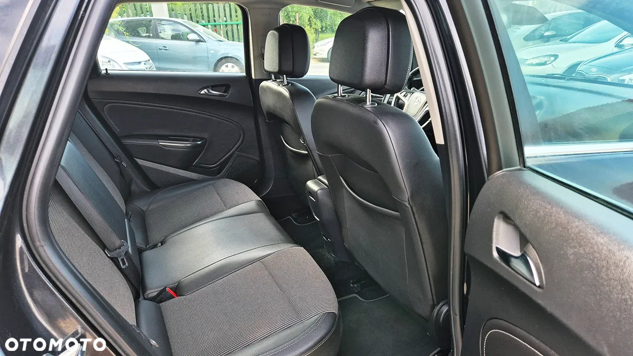 Opel Astra IV 1.4 T Cosmo - 33