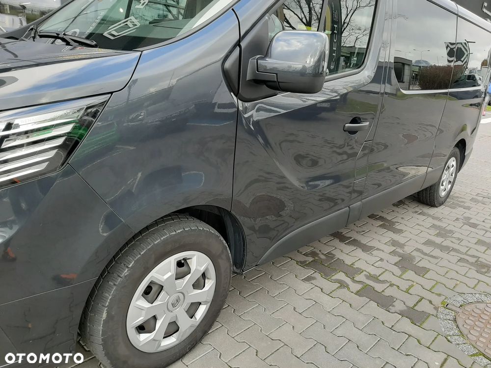 Renault Trafic 2.0 dCi EDC - 9
