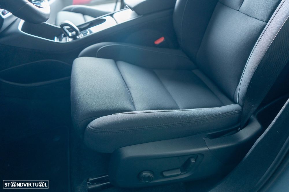 Volvo C40 Recharge 82 kWh Twin Motor Ultimate - 8