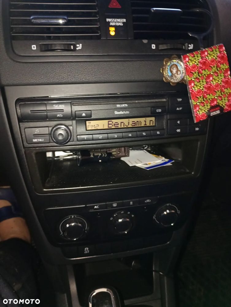 Skoda Yeti 2.0 TDI DPF Active - 8