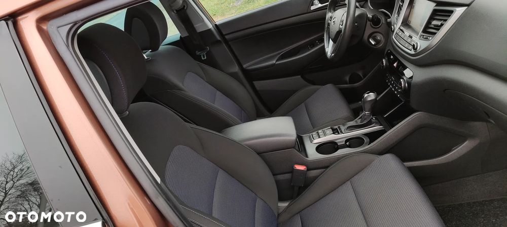 Hyundai Tucson 1.7 CRDI BlueDrive Comfort 2WD DCT - 24