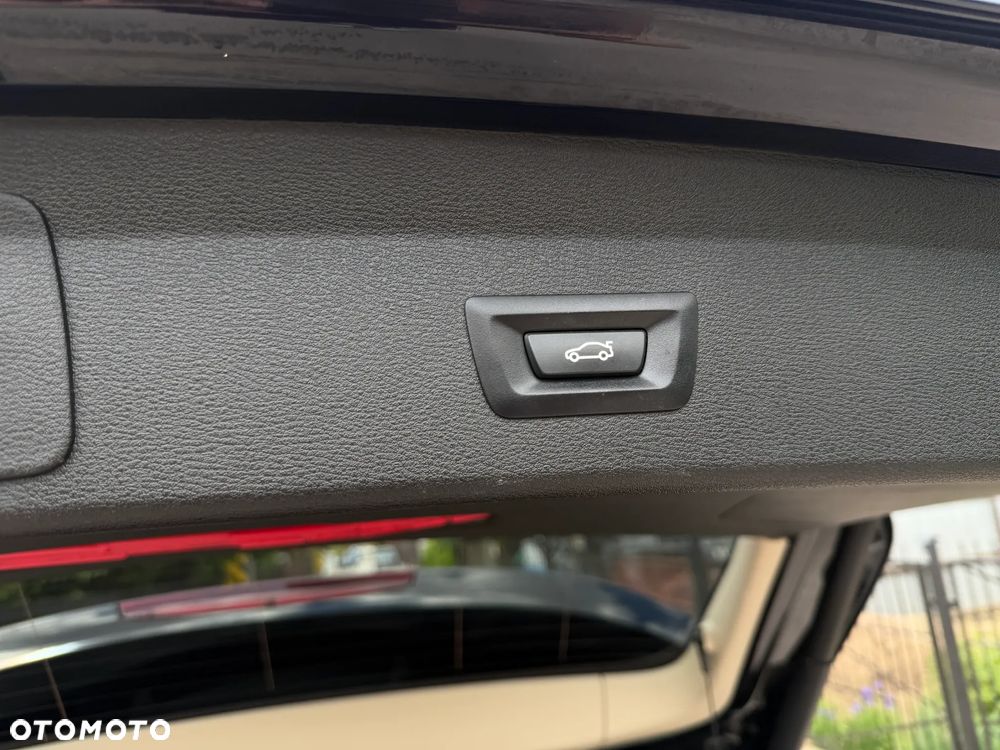 BMW X1 sDrive18i GPF xLine - 34