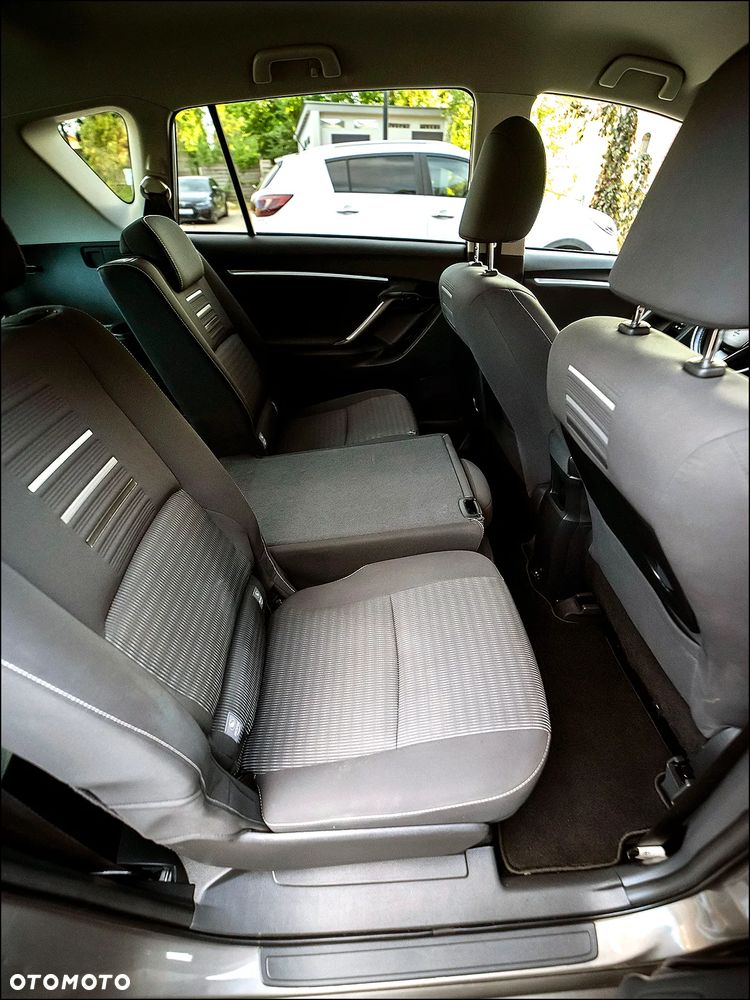 Toyota Verso - 32