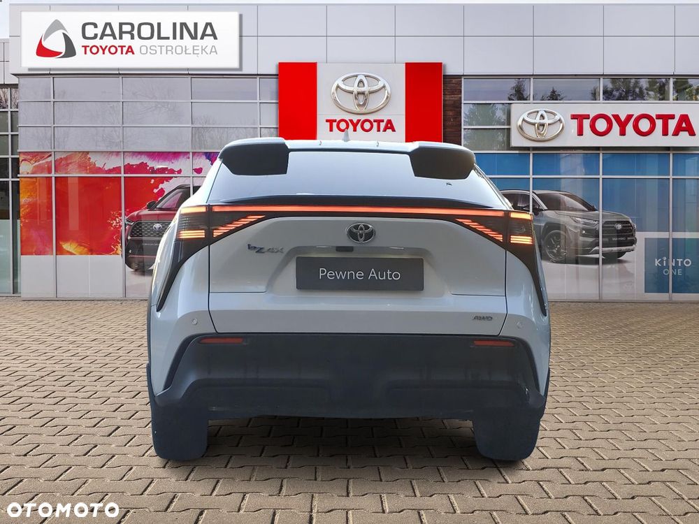 Toyota bZ4X - 7